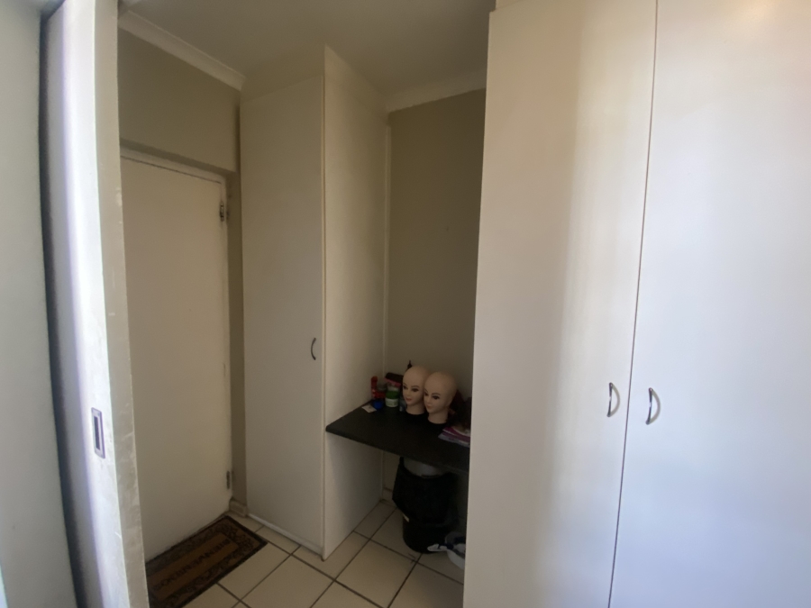 To Let 1 Bedroom Property for Rent in Viking Village Western Cape